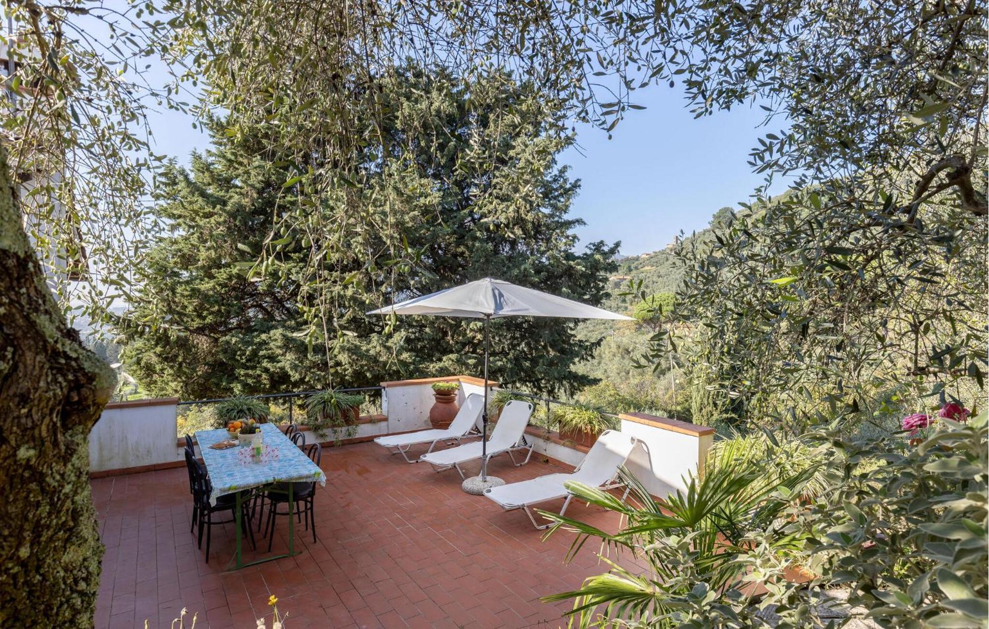 Beautiful Home In Uzzano Pt With Kitchen Exterior photo