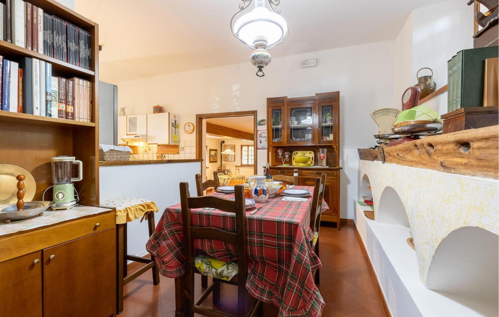 Beautiful Home In Uzzano Pt With Kitchen Exterior photo